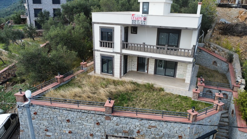 EDREMİT PINARBAŞI TAM MÜSTAKİL LÜKS VİLLA