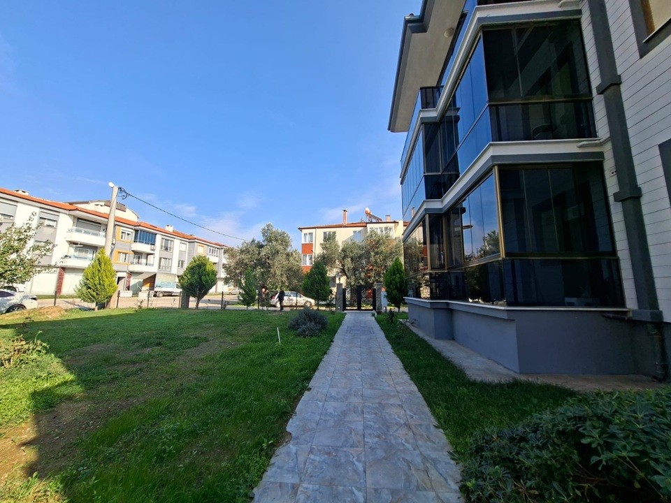 AKÇAY MERKEZ CEMİLTEMEL SATILIK SİTE İÇERİSİNDE 2+1 DAİRE