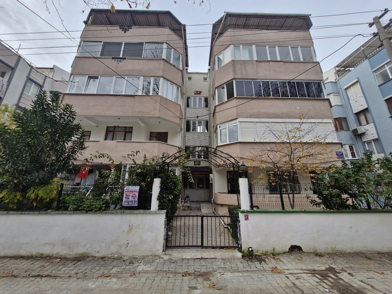 AKÇAY MERKEZ SATILIK ARA KAT 2+1 DAİRE
