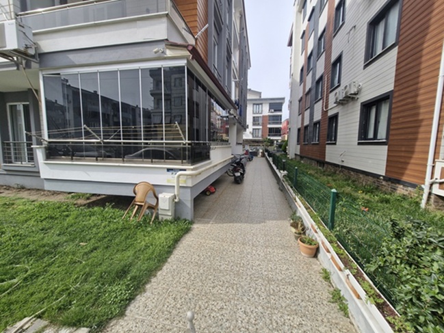 EDREMİT ALTINKUM SATILIK ASANSÖRLÜ 1+1 DAİRE 100426 NO:1005