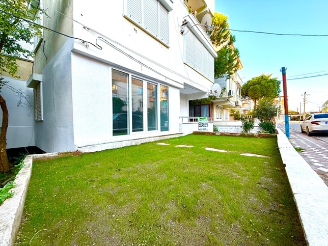 AKÇAY ALTINKUM SATILIK MERKEZİ KONUMDA 2+1 YAZLIK DAİRE